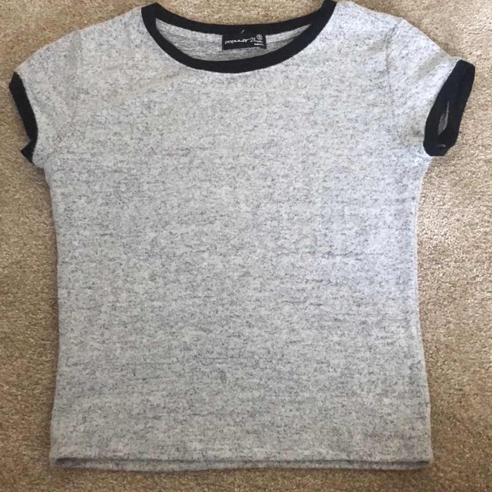 Grey t shirt with back outline